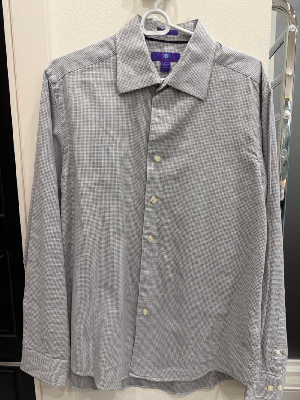 Egara Purple and Light Blue Clothing Tag Detail